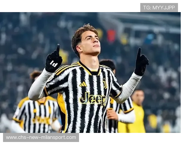 尤文后卫夜训:盯人战术与区域联防被交替练习 尤文后卫夜训:盯人战术与区域联防被交替练习